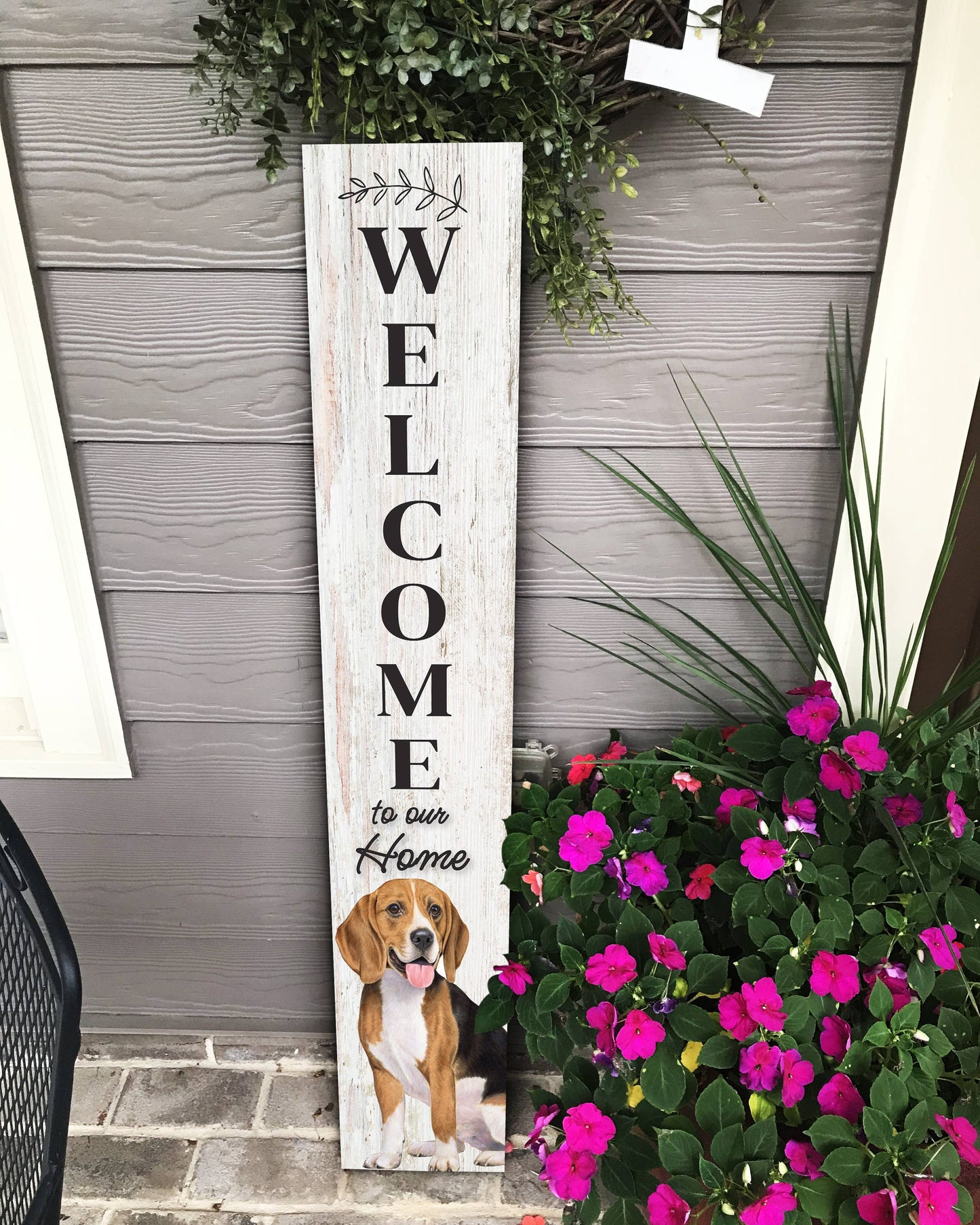 Beagle Welcome sign