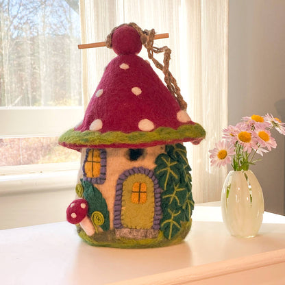 Birdhouse: Mossy Mushroom