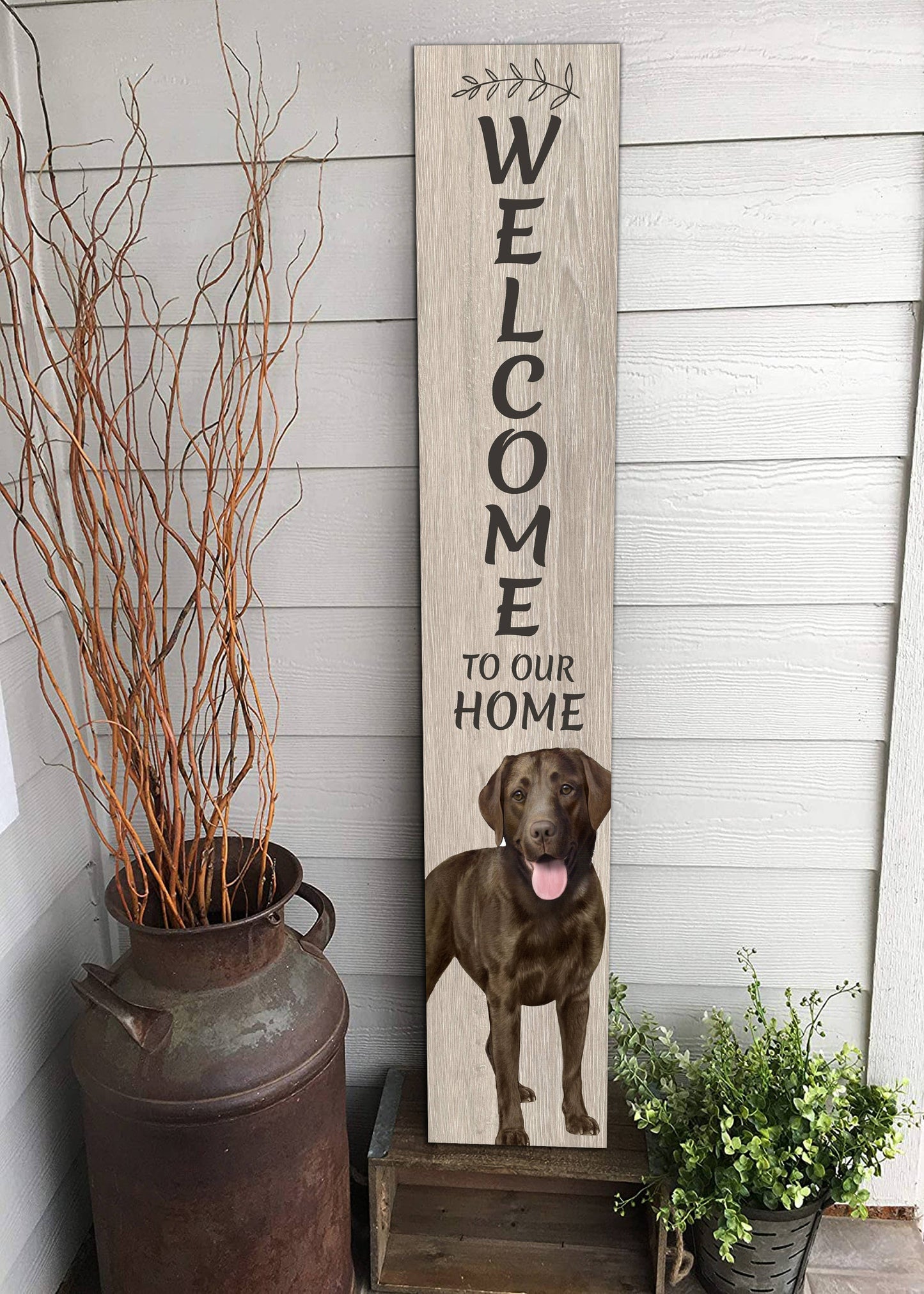 Lab, chocolate Welcome sign