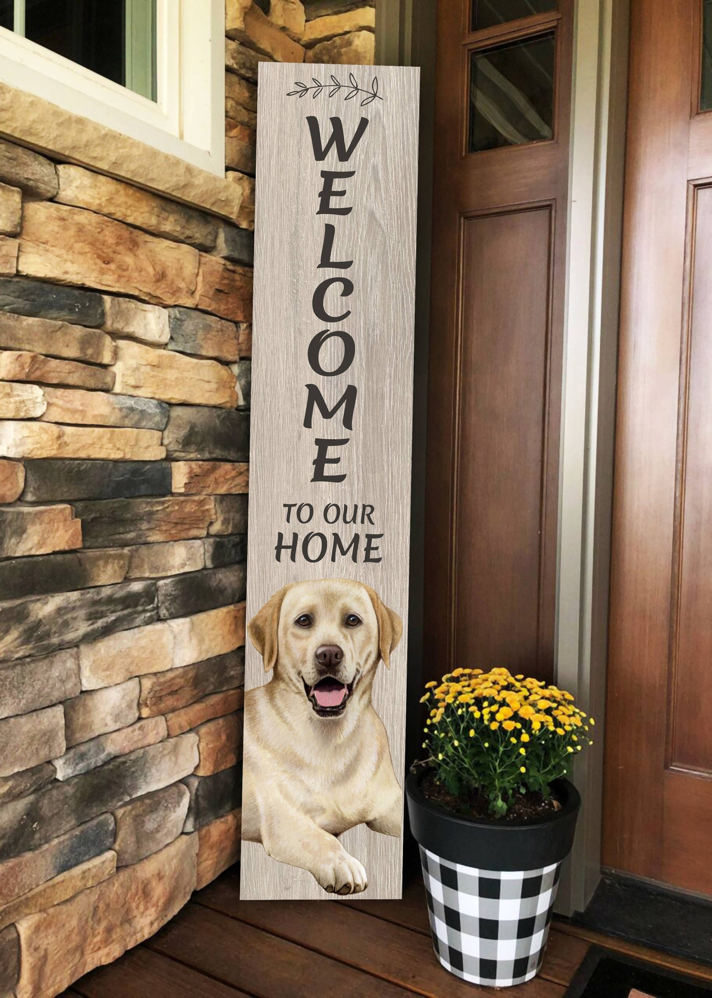 Lab, yellow Welcome sign