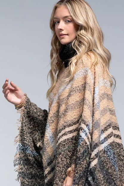 Soft Boucle Yarn Plaid Poncho