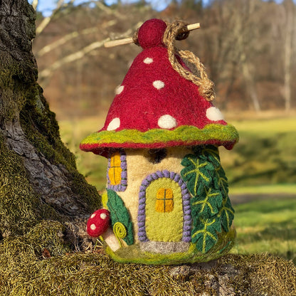 Birdhouse: Mossy Mushroom