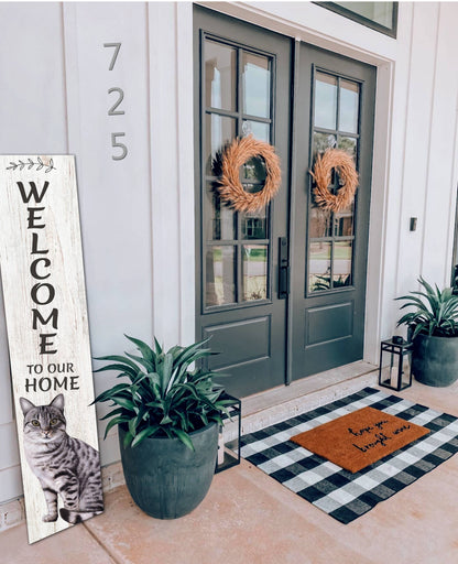 Tabby Silver Welcome sign
