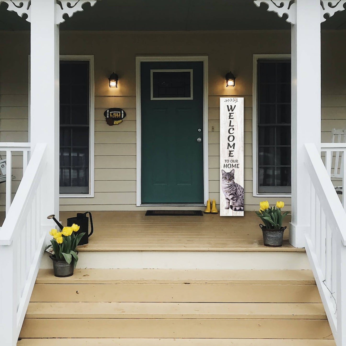 Tabby Silver Welcome sign