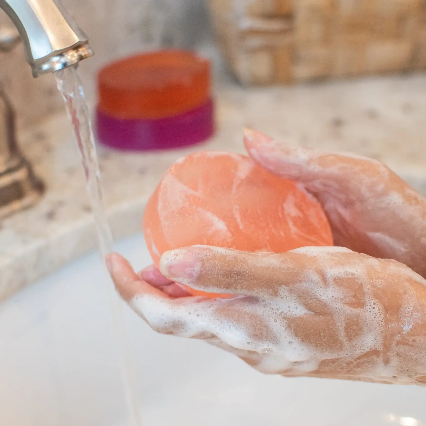 White Peach & Creamy Gardenia Glycerine Soap